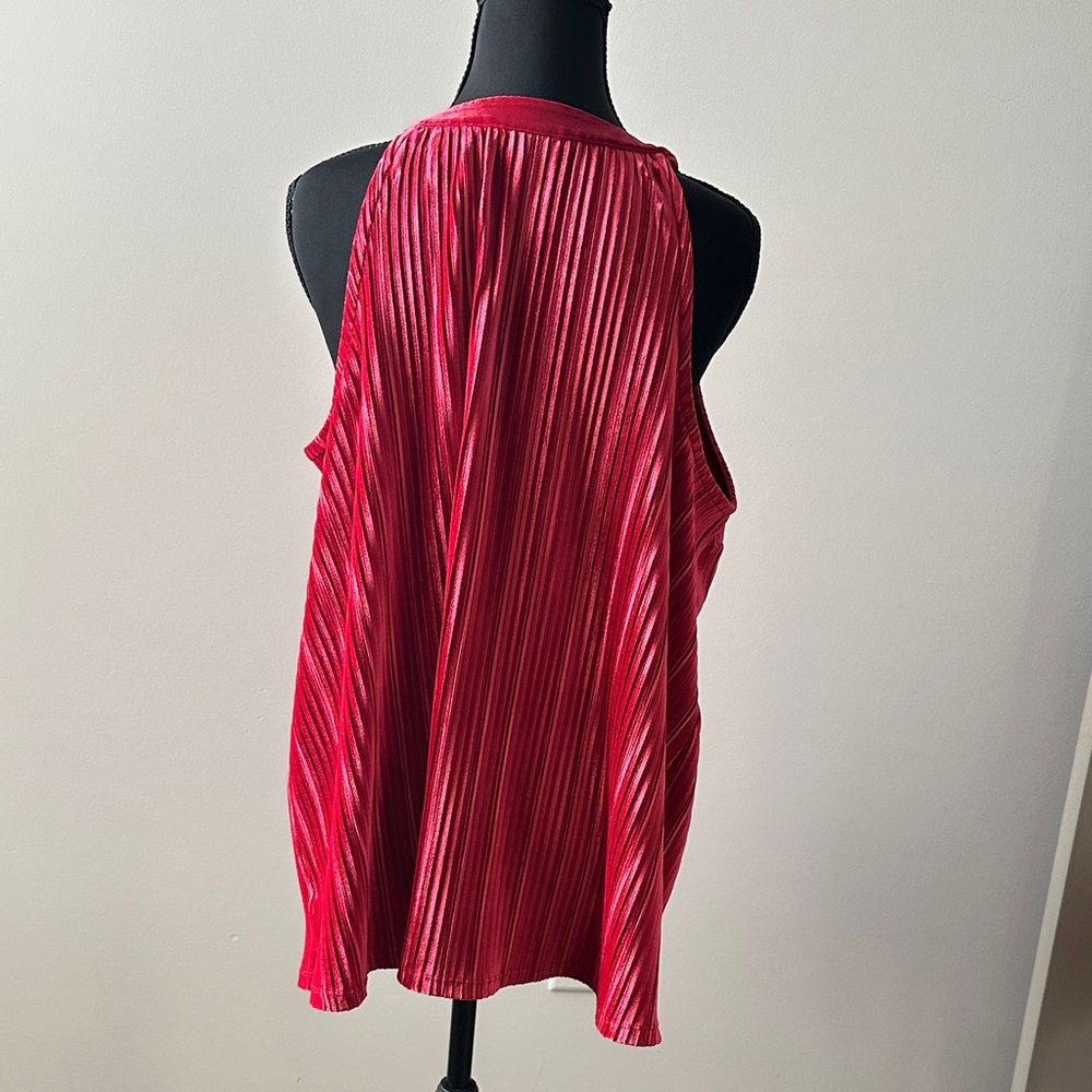 Torrid Velvety Red Top - Picture 3 of 6